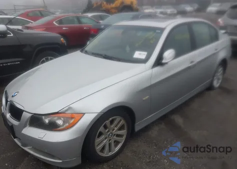 2006 BMW 325I z USA, uszkodzony, nr VIN WBAVB13586KX39317